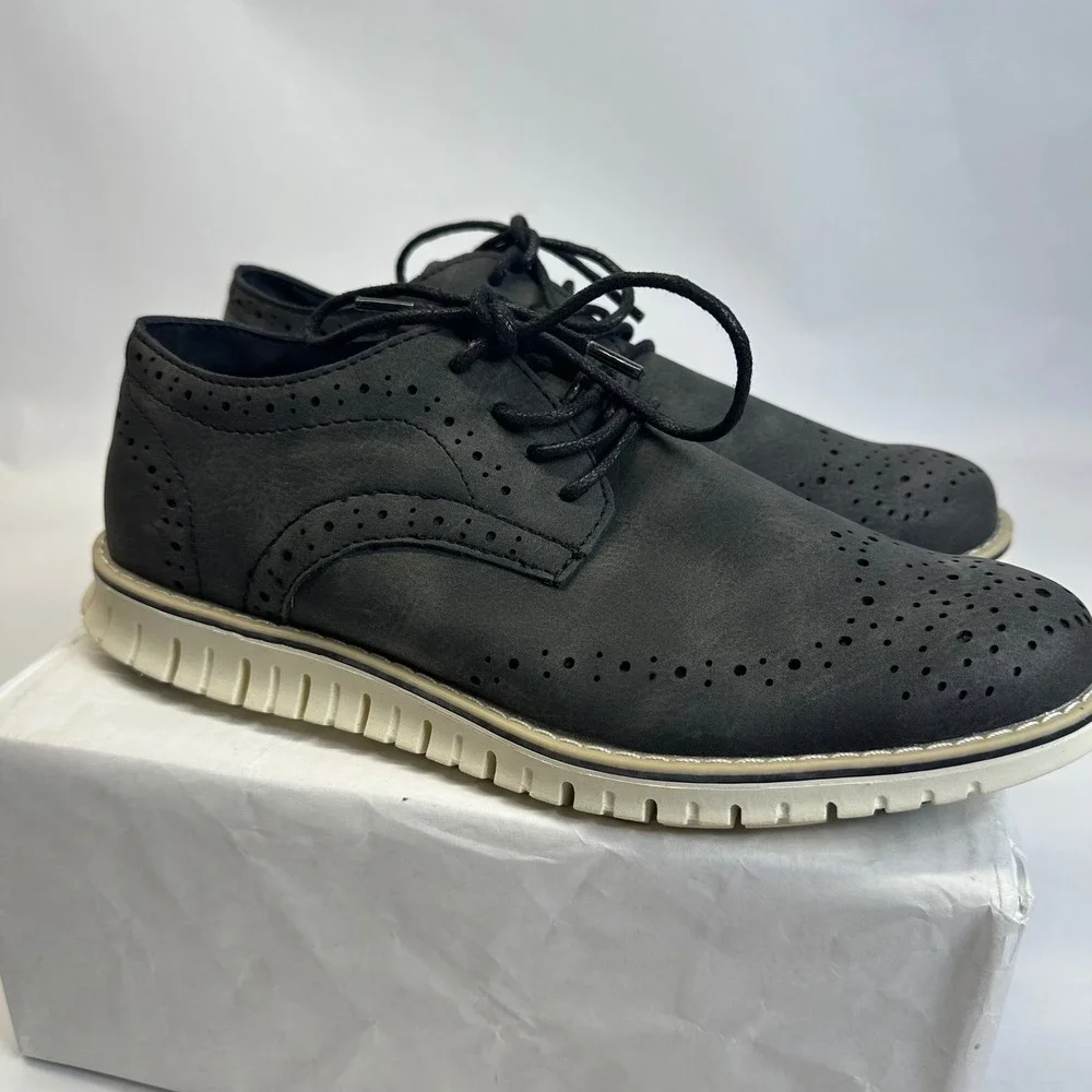 Steve Madden BMAT Mens Black Wingtip Brogue Oxford Shoes Contrast Lug Sole Sz 6